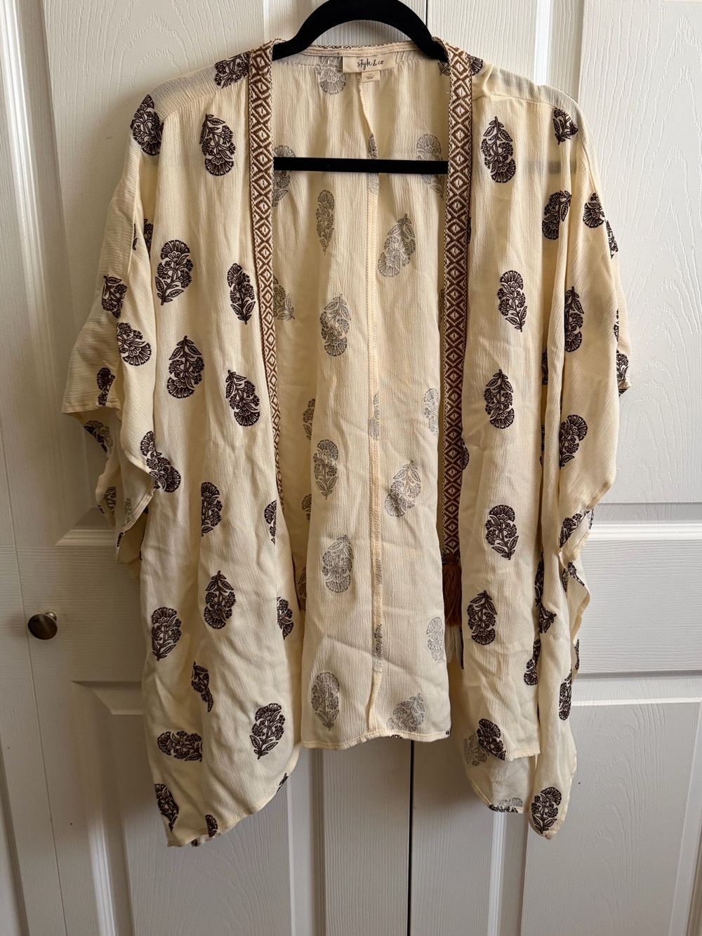 5 for $25! Style & Co. Cream Kimono with Brown Paisley Accents